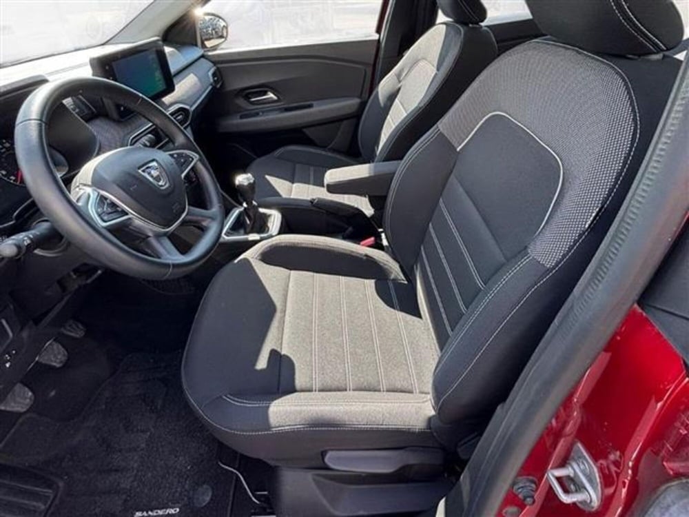 Dacia Sandero usata a Livorno (9)