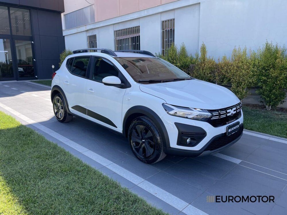 Dacia Sandero usata a Bari (3)