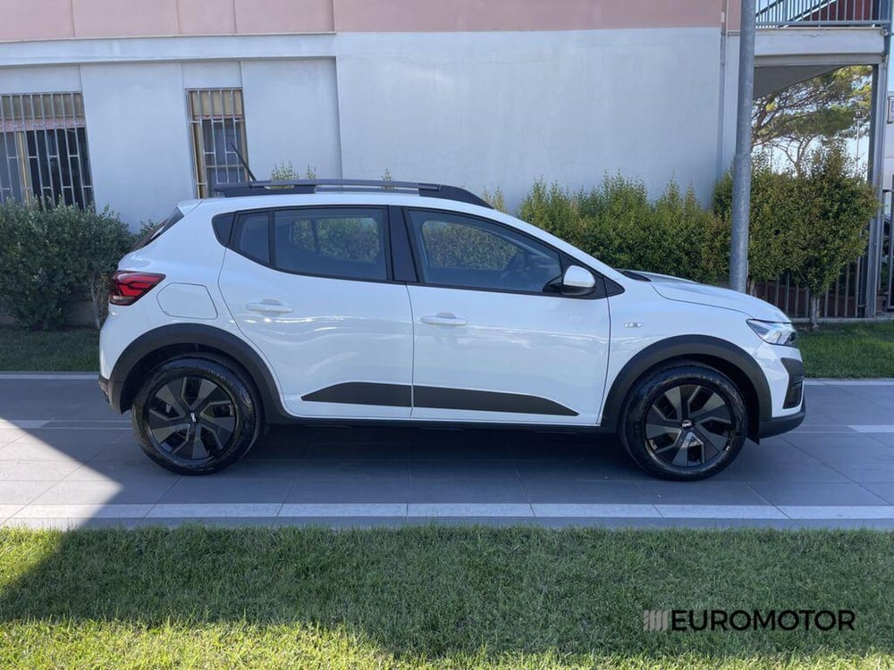 Dacia Sandero usata a Bari (4)