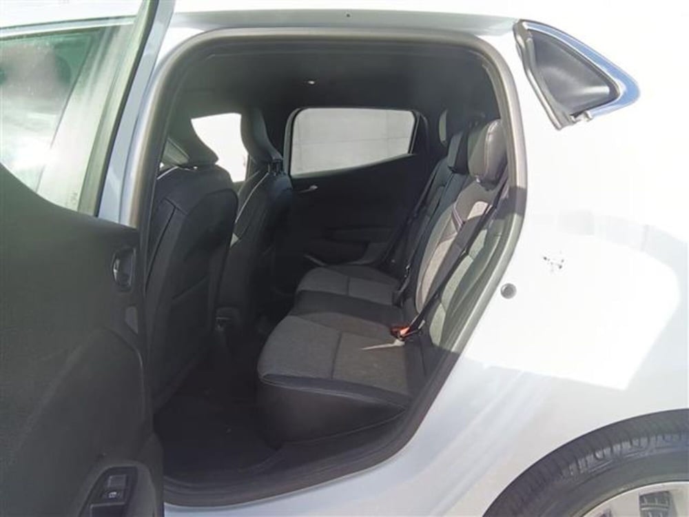 Renault Clio usata a Livorno (14)