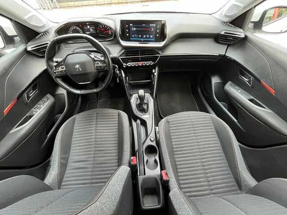 Peugeot 208 usata a Venezia (13)