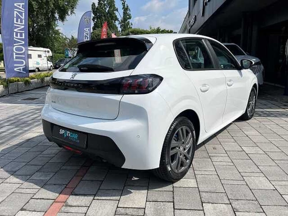 Peugeot 208 usata a Venezia (8)