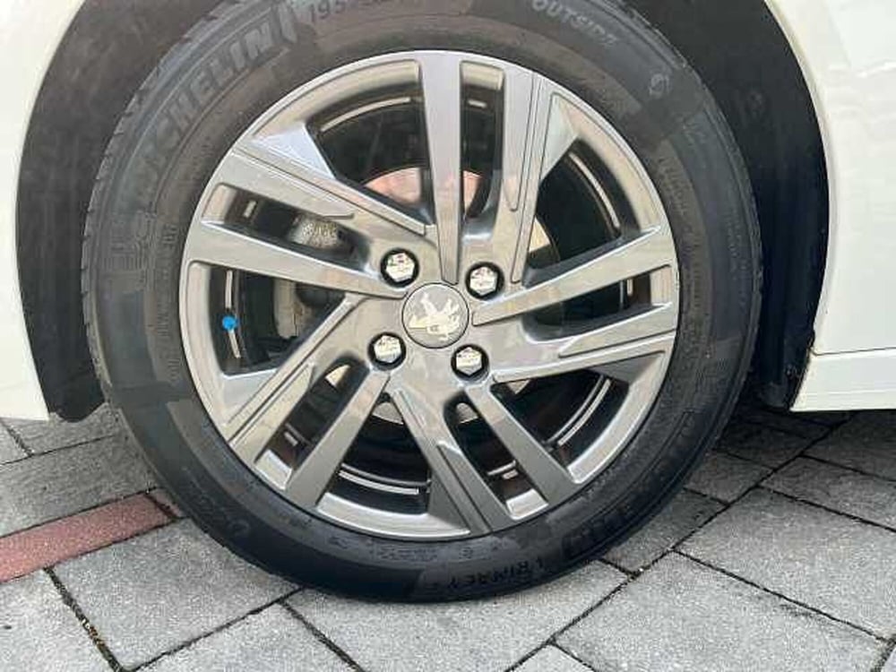 Peugeot 208 usata a Venezia (9)
