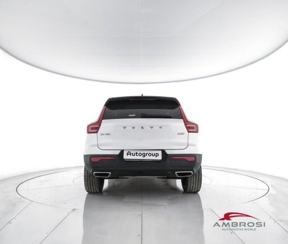 Volvo XC40 usata a Perugia (6)