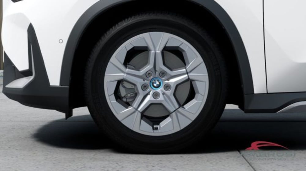 BMW iX1 nuova a Perugia (8)