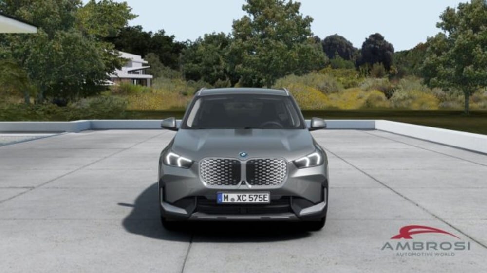 BMW iX1 nuova a Perugia (4)