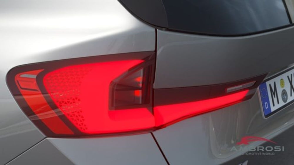 BMW iX1 nuova a Perugia (7)