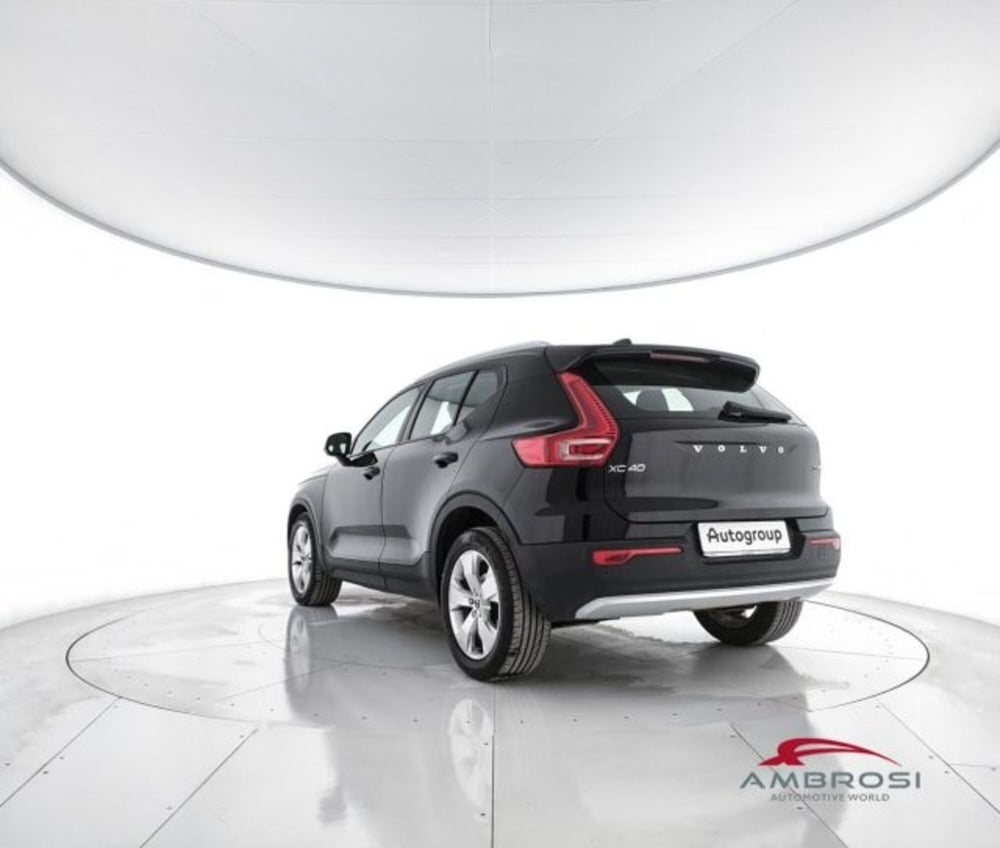 Volvo XC40 usata a Perugia (4)