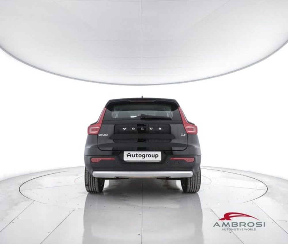 Volvo XC40 usata a Perugia (6)