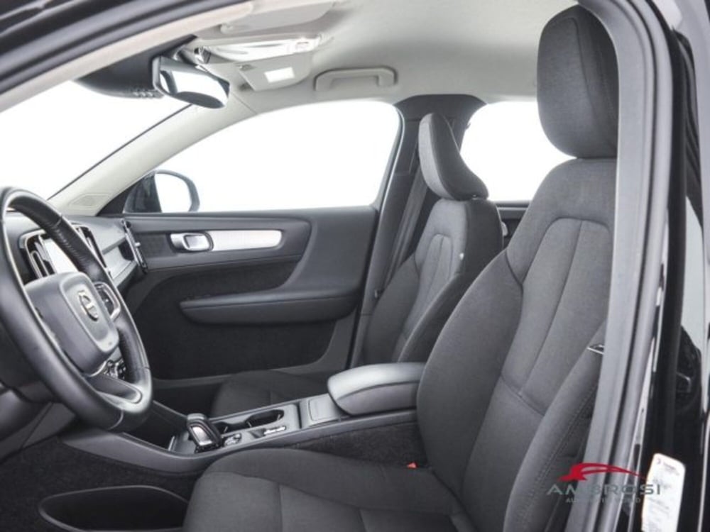 Volvo XC40 usata a Perugia (9)