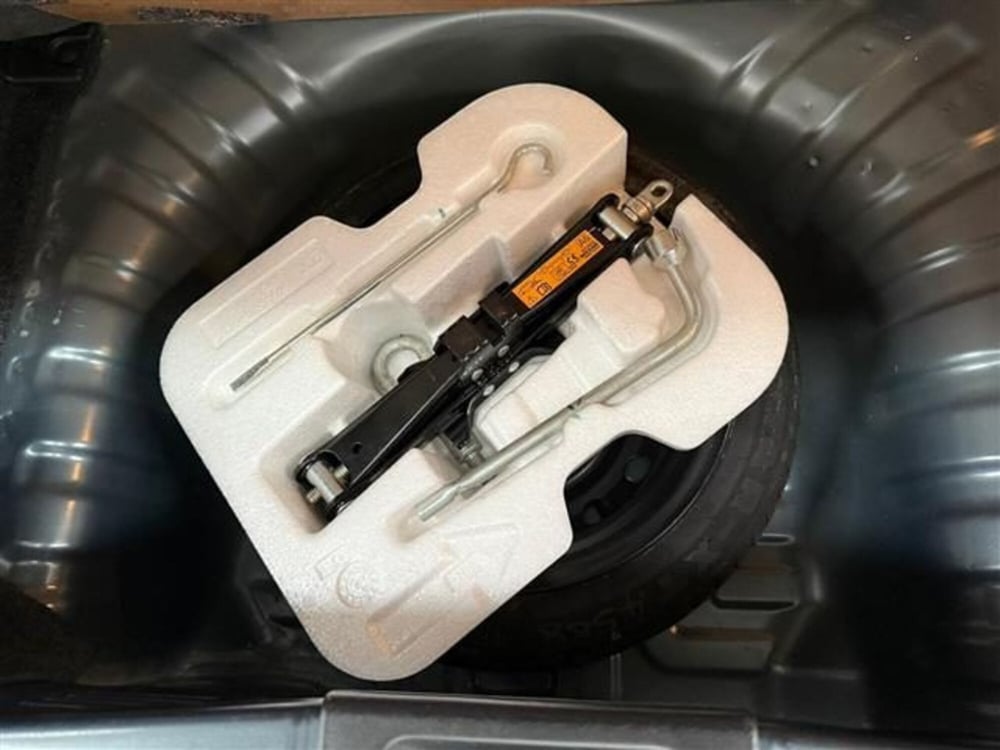 Nissan Micra usata a Cremona (9)