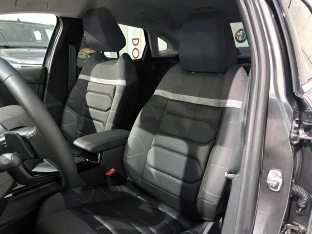 Citroen C4 X nuova a Sondrio (10)