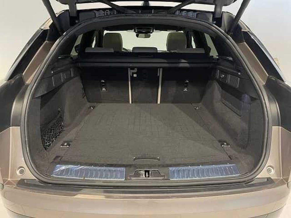 Land Rover Range Rover Velar usata a Ravenna (11)