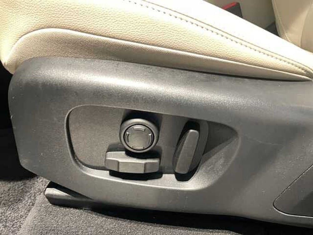 Land Rover Range Rover Velar usata a Ravenna (20)