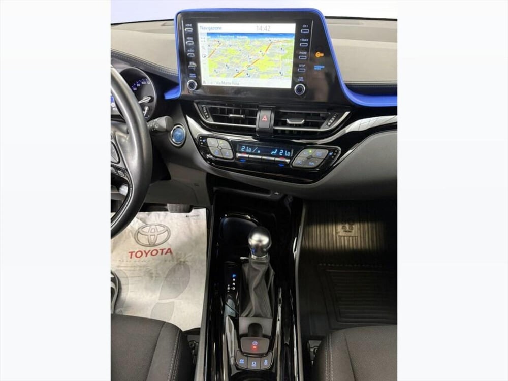 Toyota Toyota C-HR usata a Monza e Brianza (13)