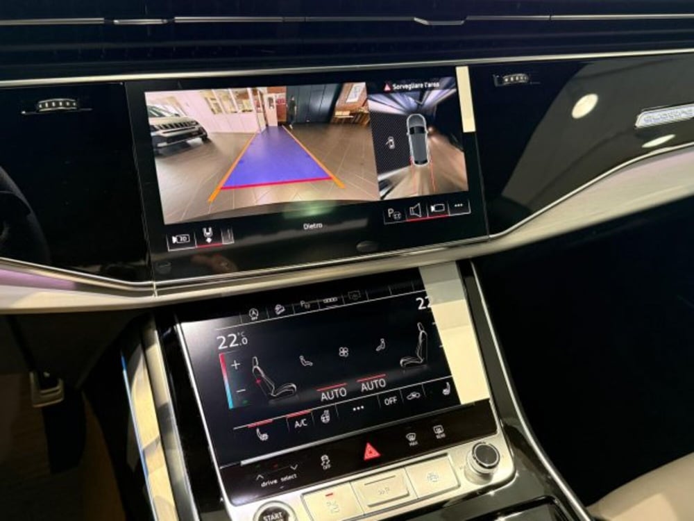 Audi Q8 nuova a Bologna (15)