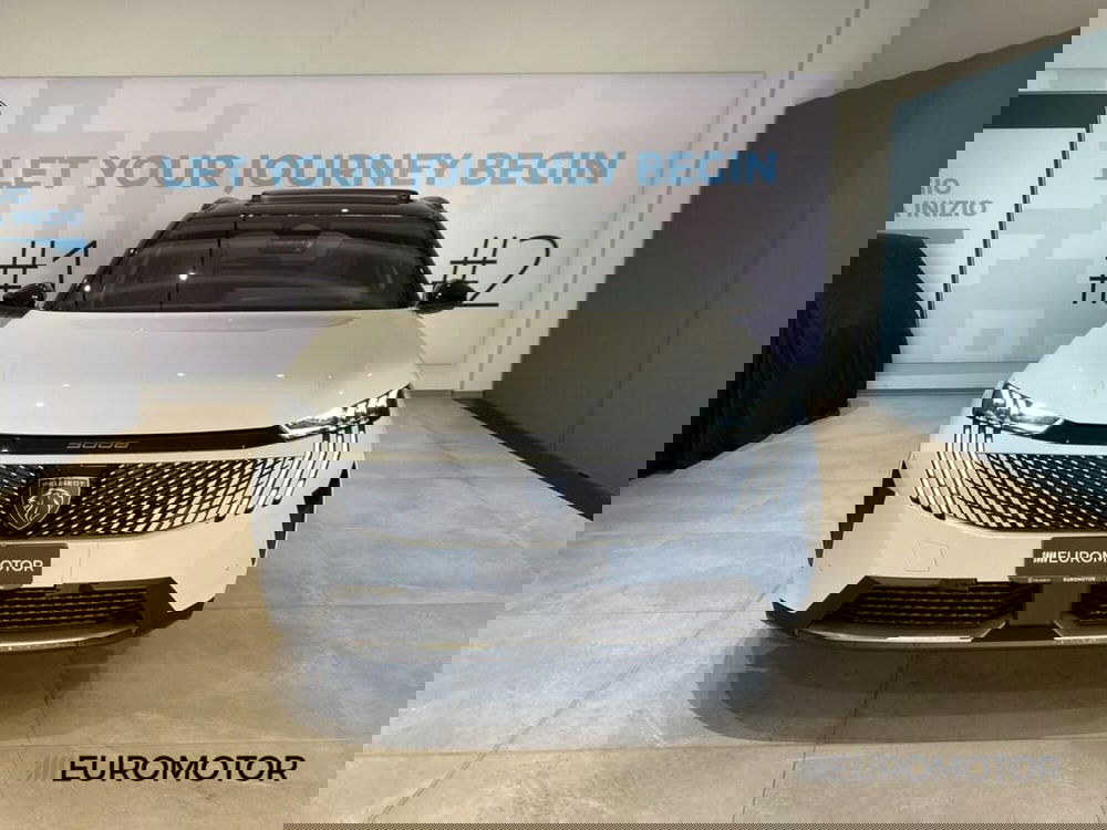 Peugeot 5008 nuova a Bari (2)
