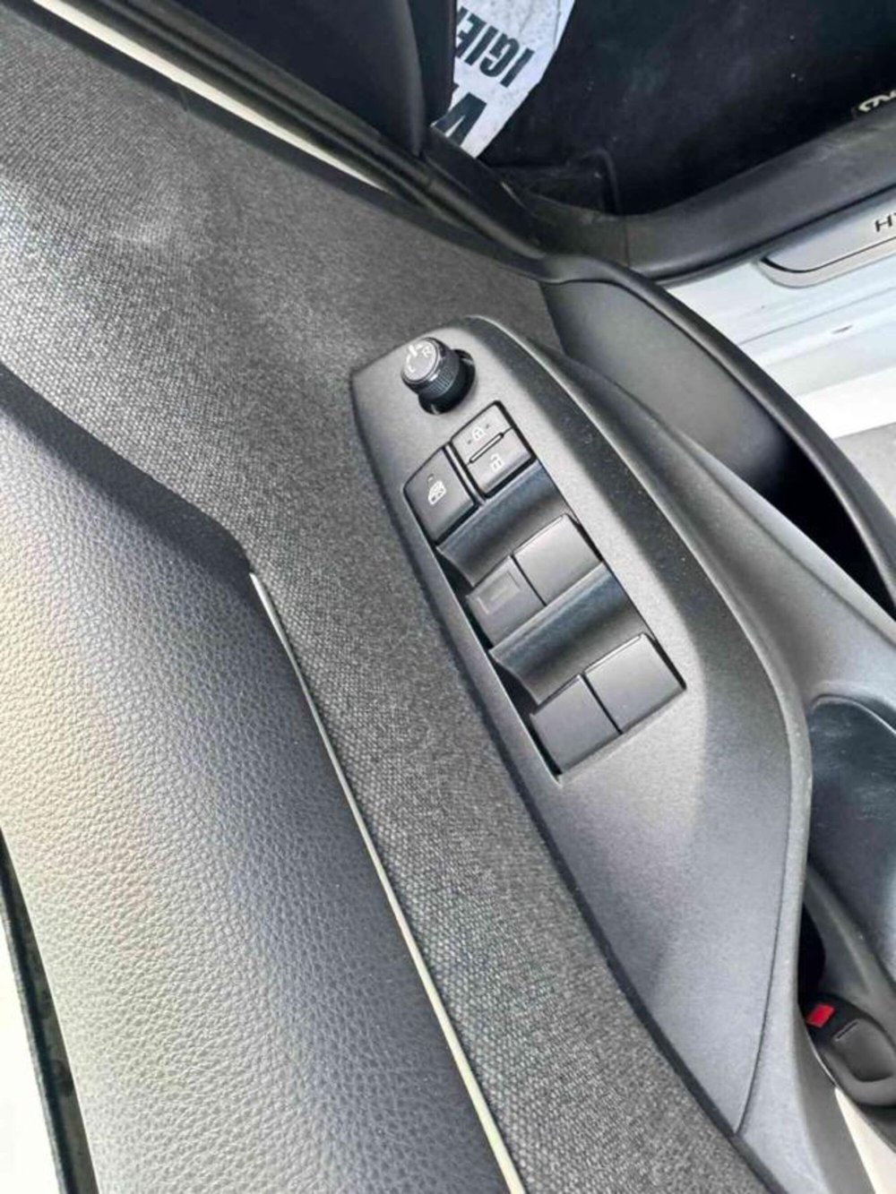 Toyota Yaris Cross usata a Vercelli (10)