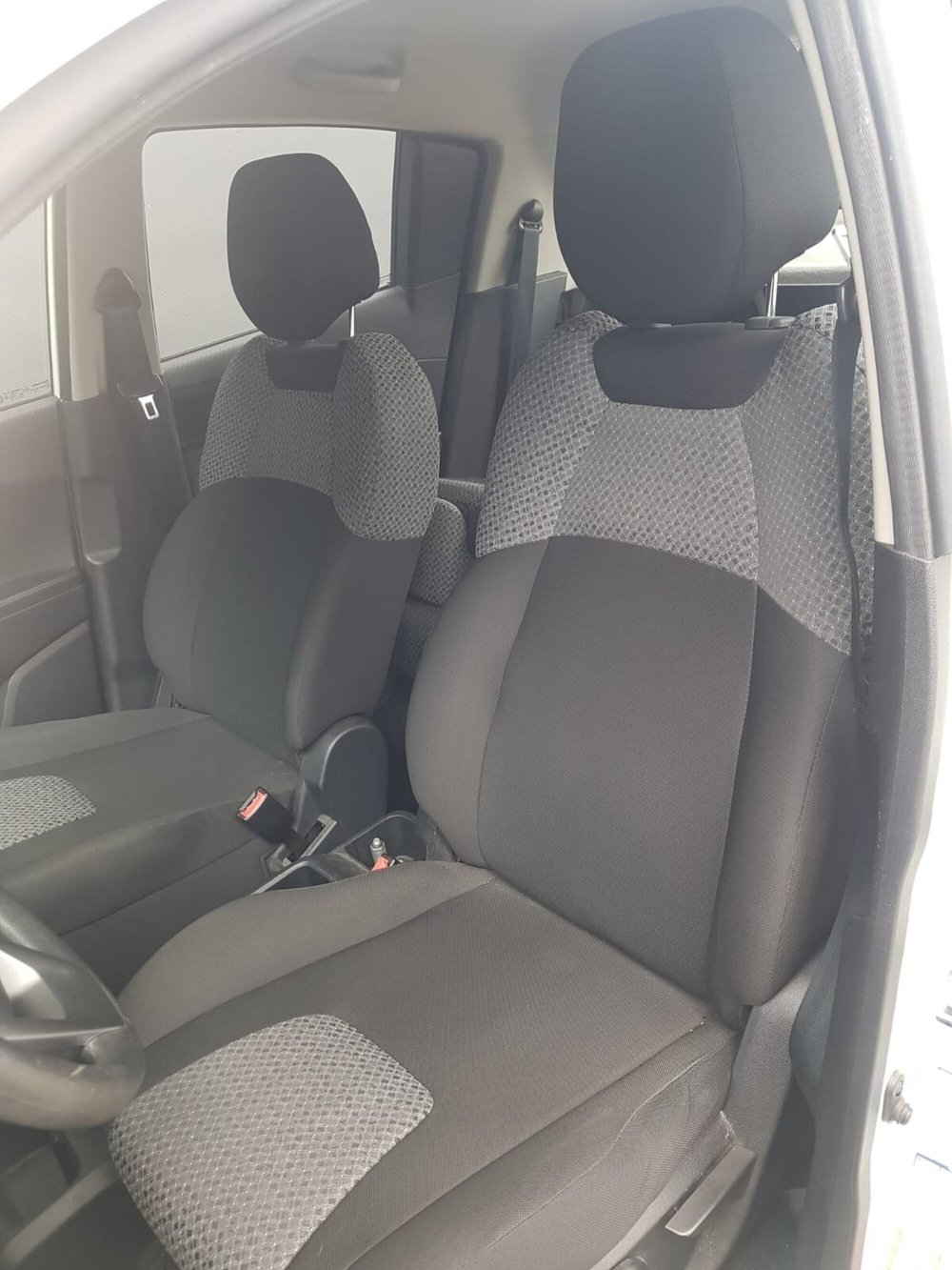 Mahindra KUV100 usata a Padova (6)
