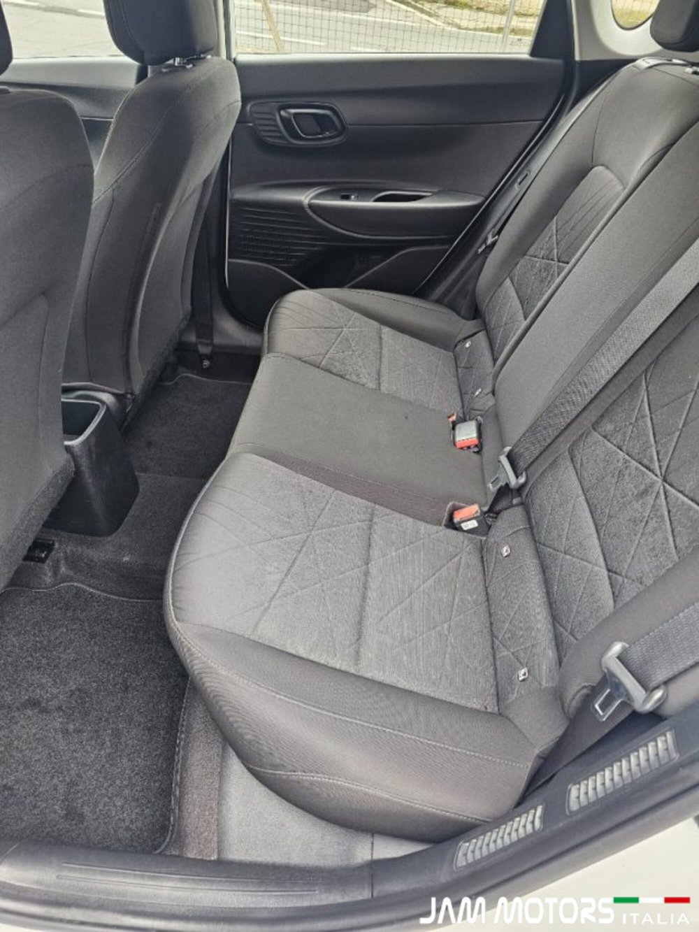 Hyundai Bayon usata a Como (12)