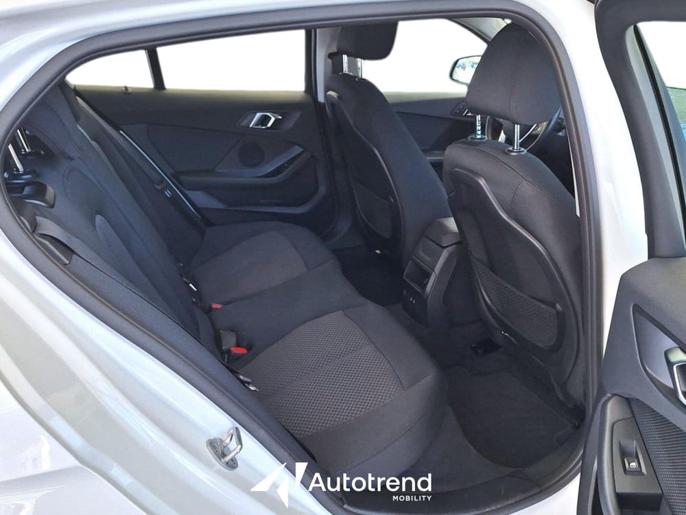 BMW Serie 1 5p. usata a Bari (15)