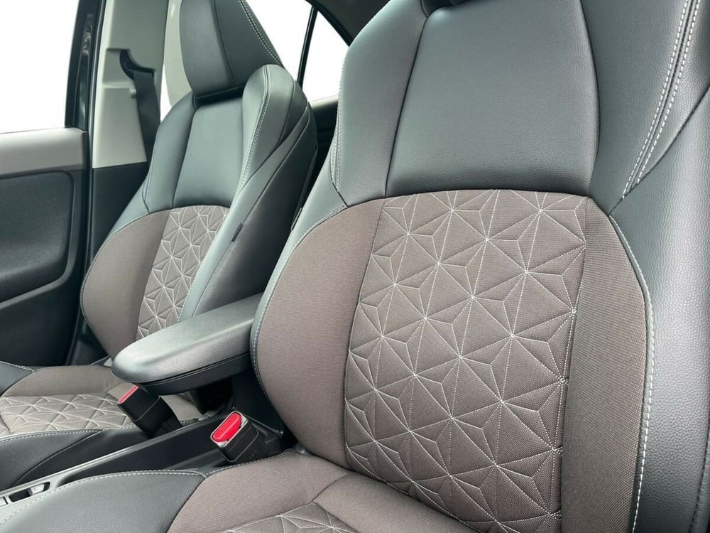 Toyota Yaris Cross usata a Sondrio (11)
