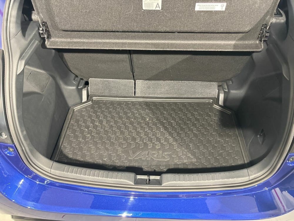 Toyota Yaris usata a Lecco (12)