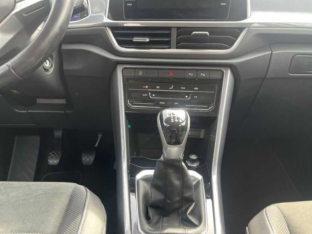 Volkswagen T-Roc usata a Modena (13)