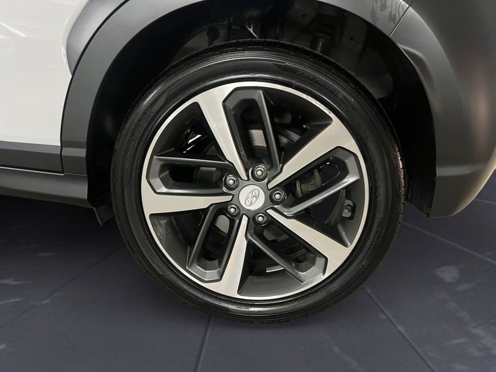 Hyundai Kona usata a Modena (9)