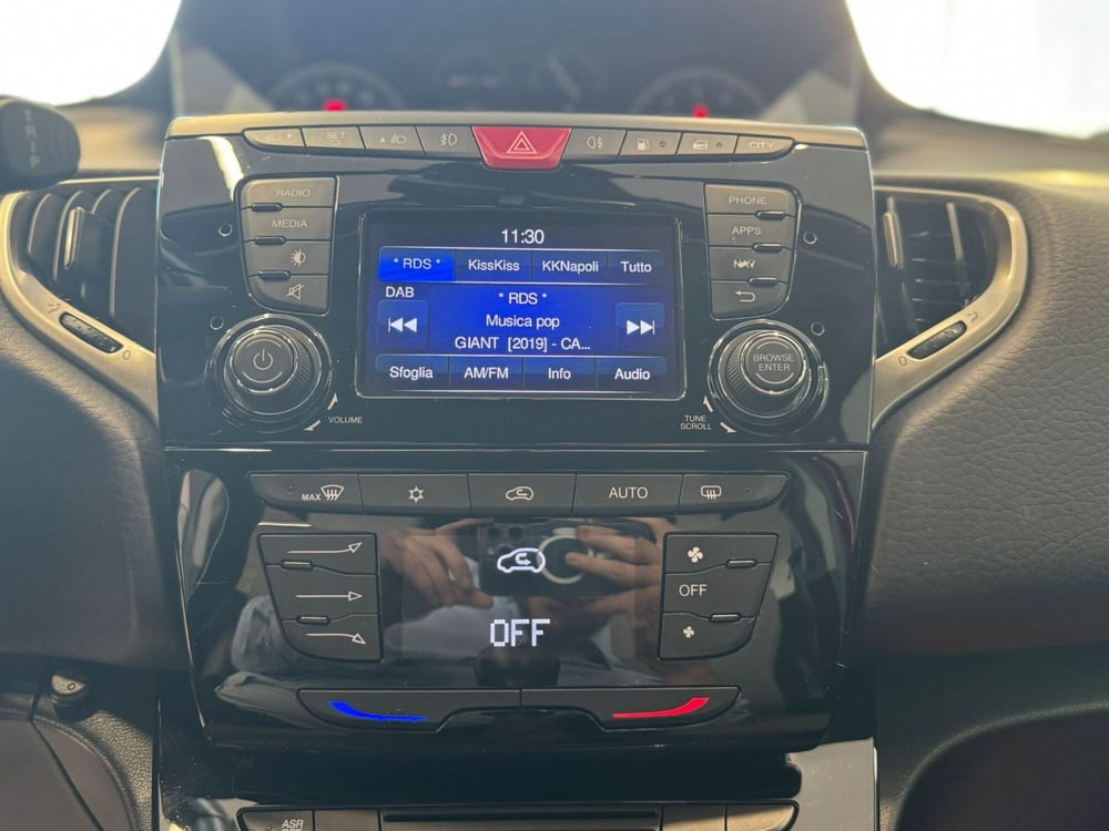 Lancia Ypsilon usata a Napoli (13)