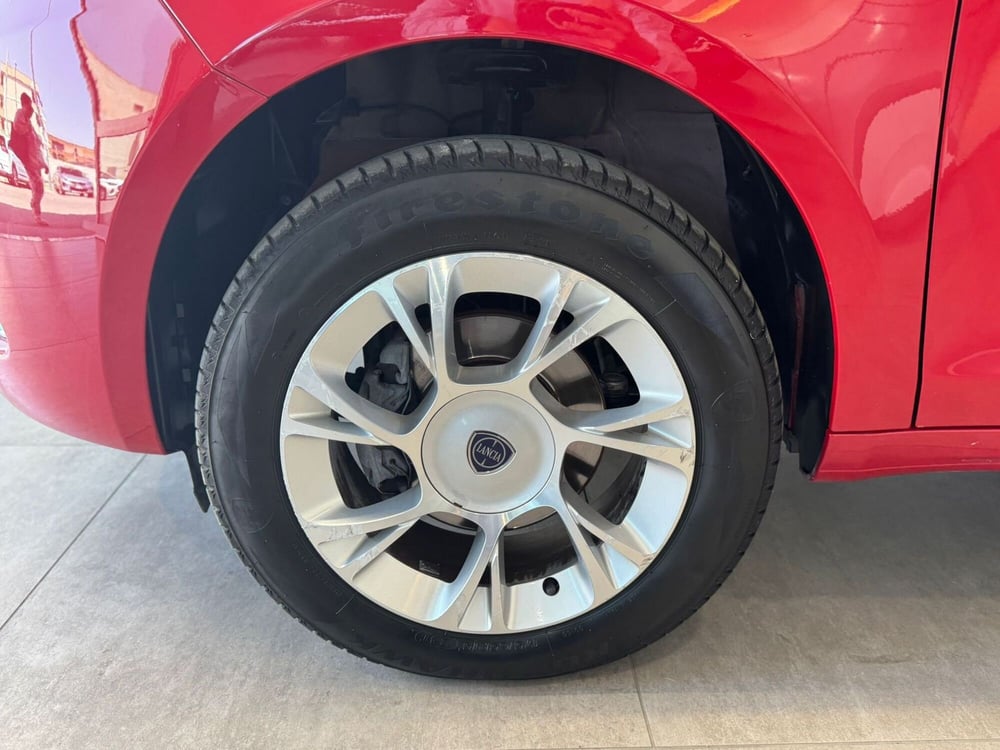 Lancia Ypsilon usata a Napoli (16)