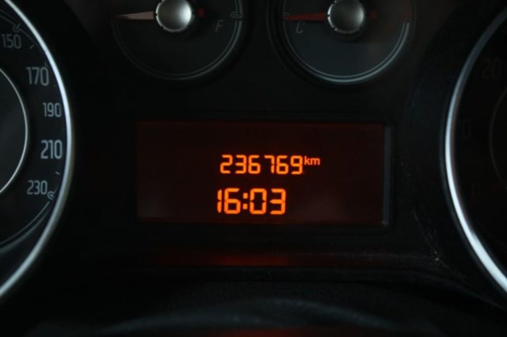 Fiat Punto Evo usata a Viterbo (10)
