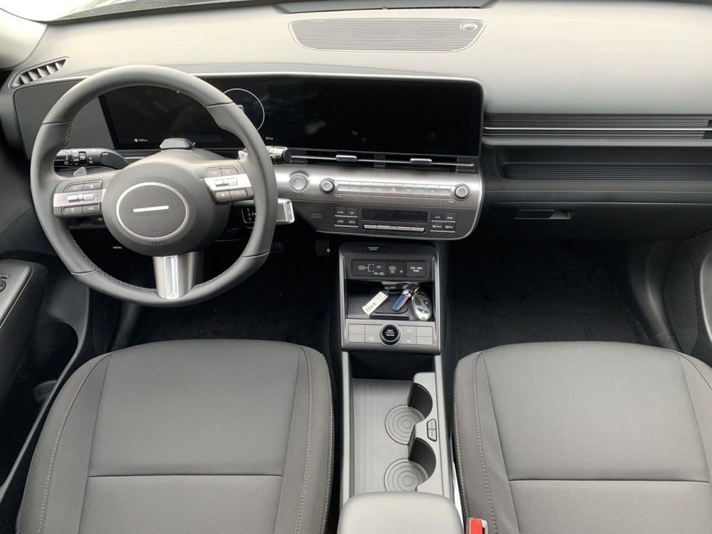 Hyundai Kona nuova a Pistoia (8)