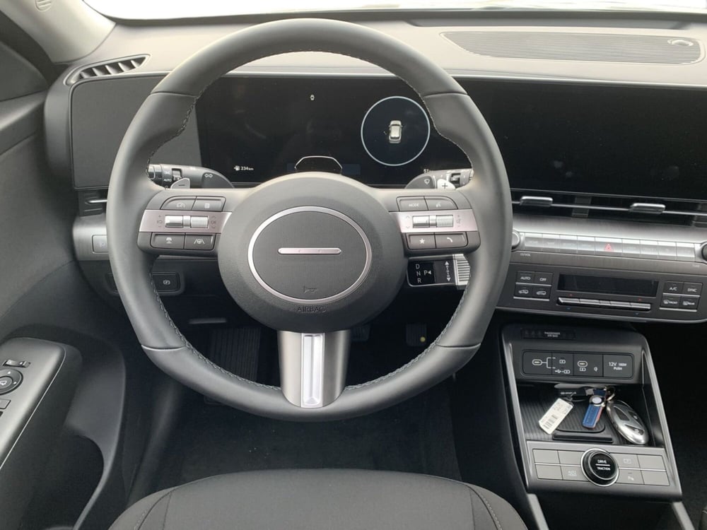 Hyundai Kona nuova a Pistoia (9)