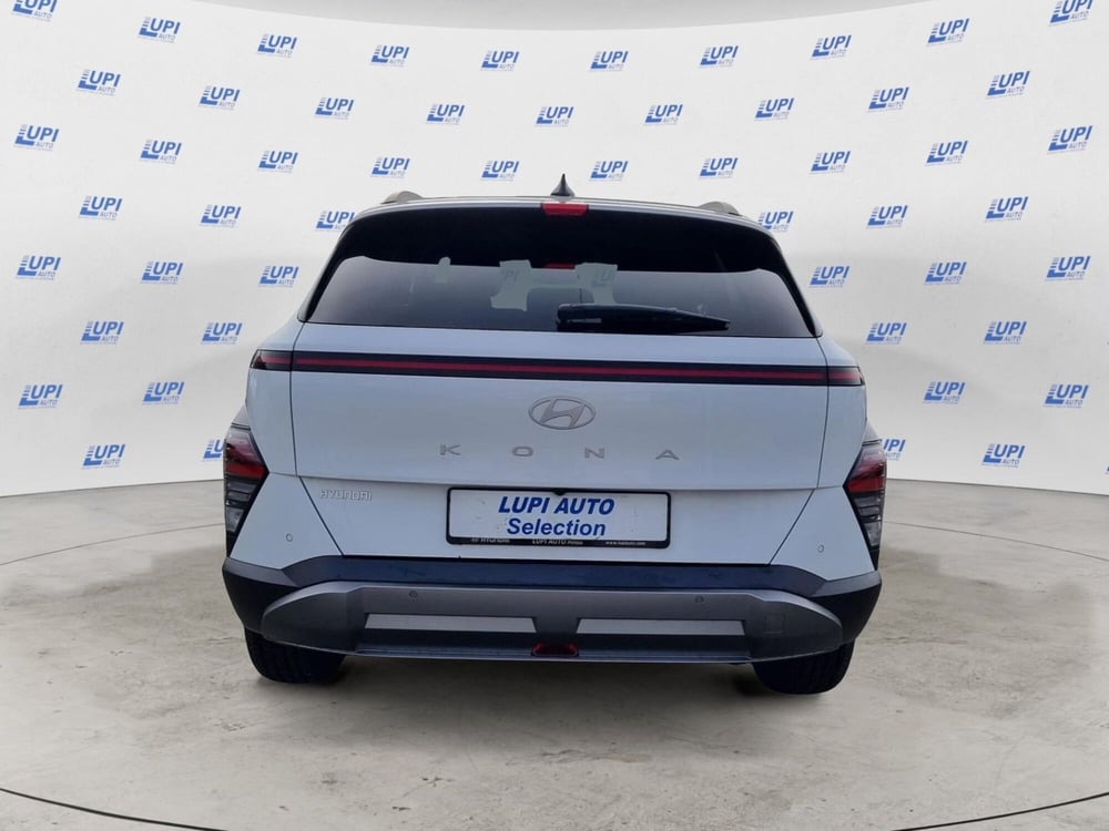 Hyundai Kona nuova a Pistoia (5)