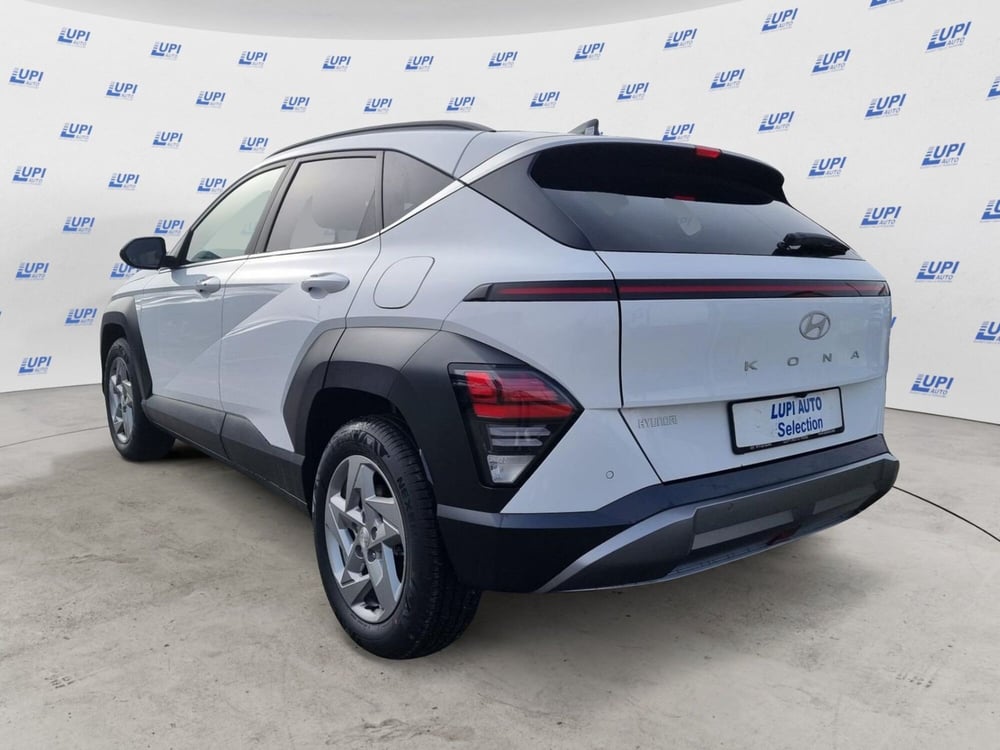 Hyundai Kona nuova a Pistoia (8)