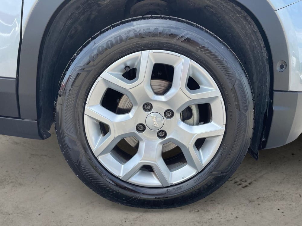 Jeep Avenger usata a Pistoia (15)