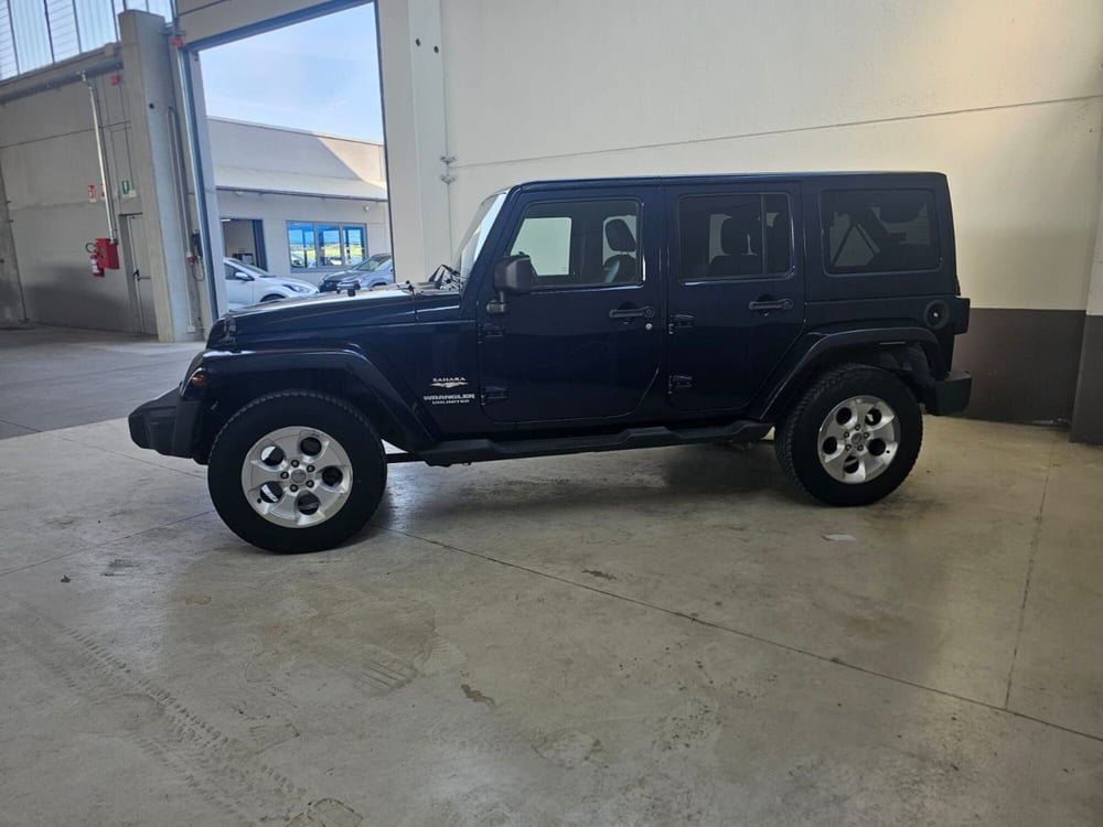 Jeep Wrangler Unlimited usata a Cremona (4)