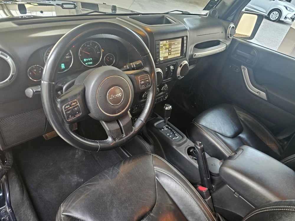 Jeep Wrangler Unlimited usata a Cremona (7)