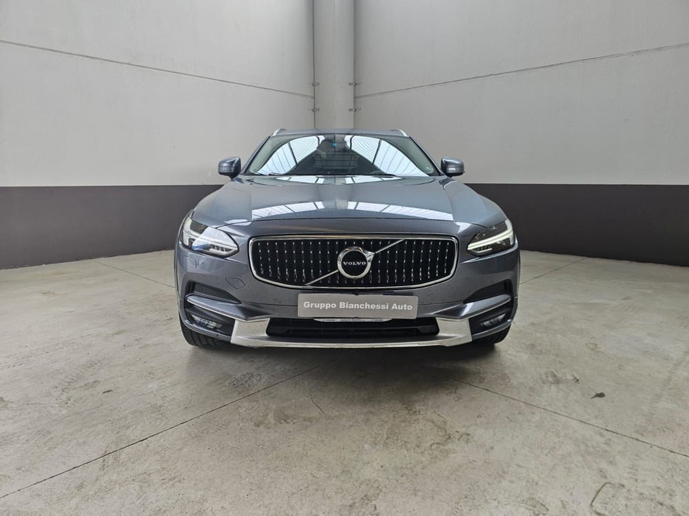 Volvo V90 Cross Country usata a Cremona (2)
