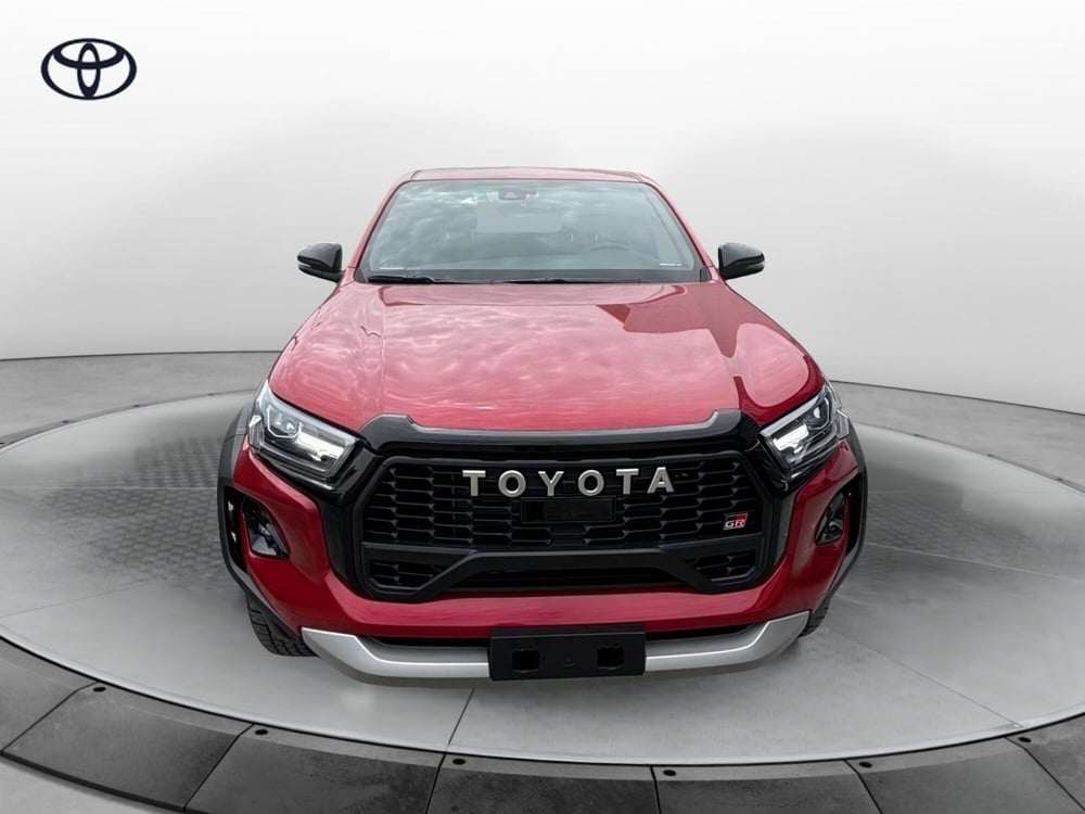 Toyota Hilux nuova a Cremona (5)