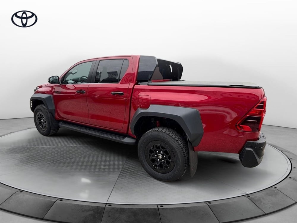 Toyota Hilux nuova a Cremona (6)