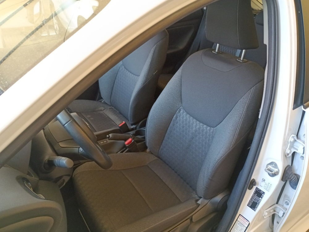 Toyota Yaris usata a Milano (11)