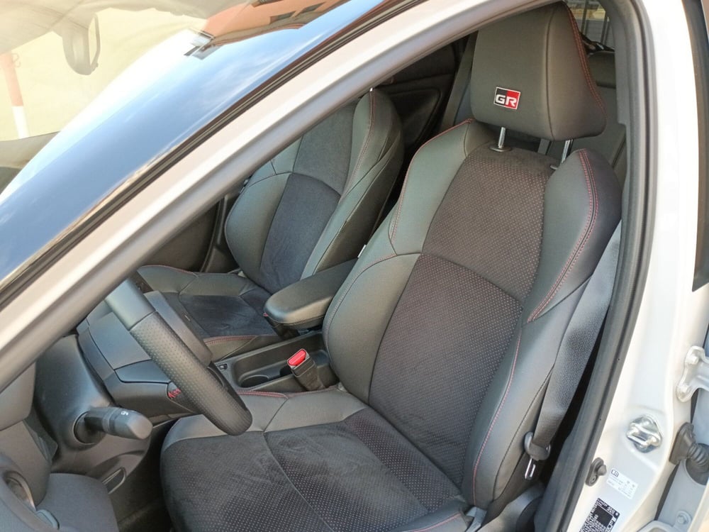 Toyota Yaris GR Sport usata a Milano (10)