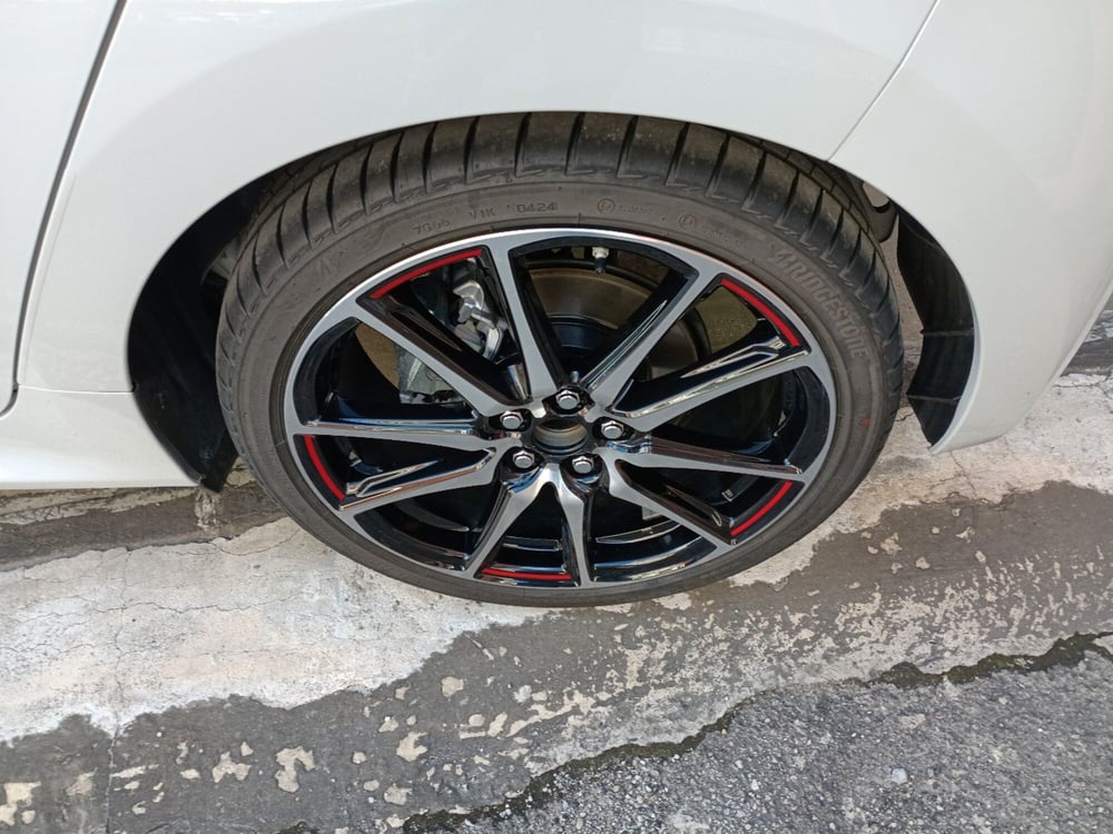 Toyota Yaris GR Sport usata a Milano (13)