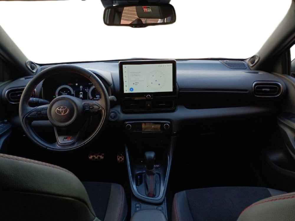 Toyota Yaris GR Sport usata a Milano (8)