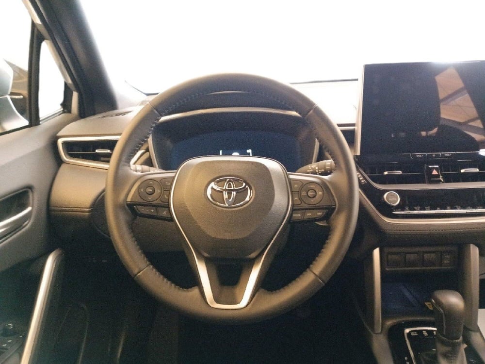 Toyota Corolla Cross Hybrid usata a Milano (9)