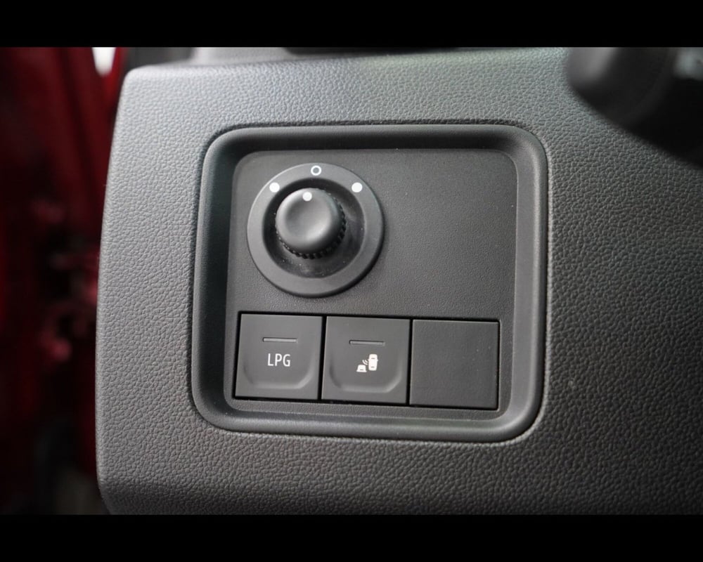 Dacia Duster usata a Venezia (18)
