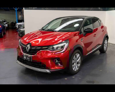 Renault Captur Plug-in Hybrid E-Tech 160 CV Intens del 2022 usata a Venezia
