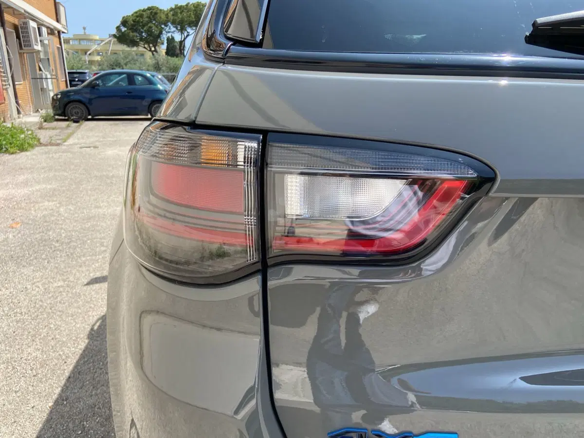 Jeep Compass nuova a Chieti (10)